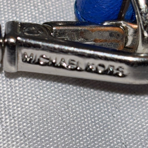 Michael Kors Blue Jet Set Large Pebbled Leather Smartphone Wallet - Picture 5 of 10